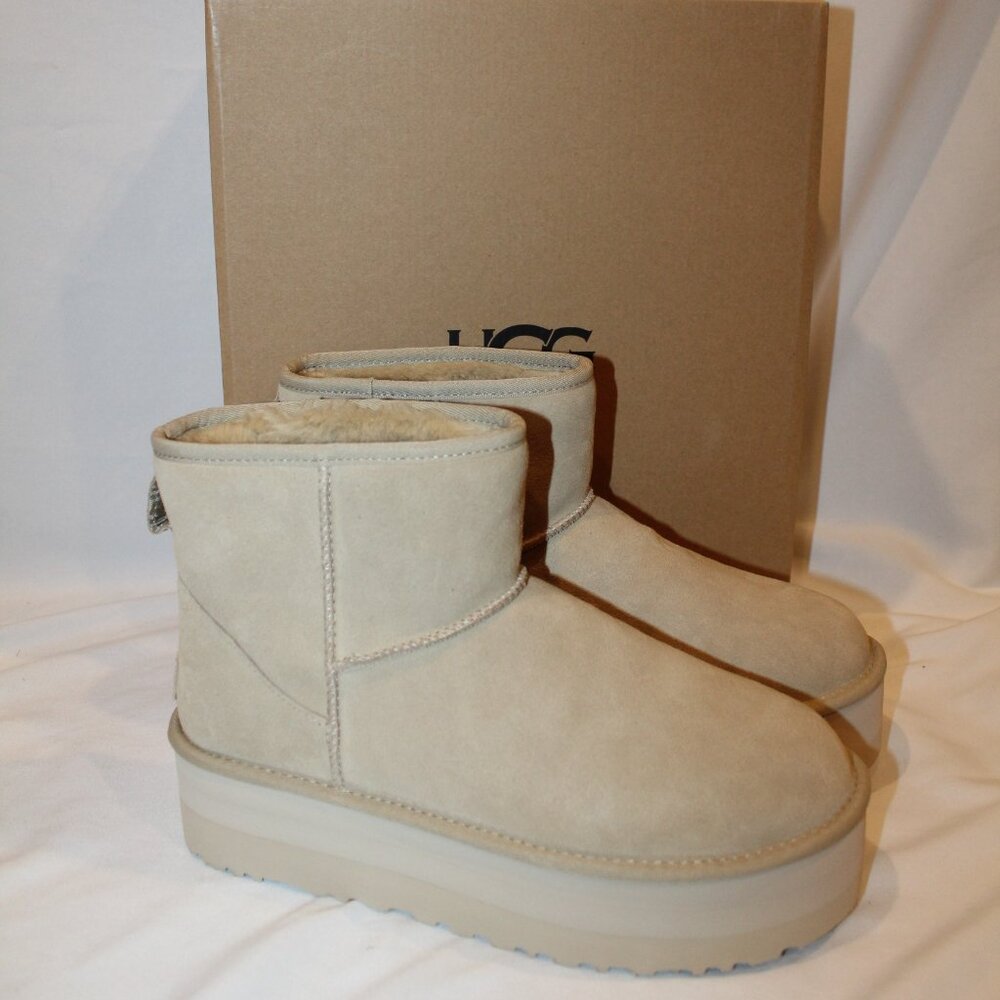 UGG‎ WOMEN'S CLASSIC MINI PLATFORM SUEDE SHEARLING LINED BOOTS TAN NEW!